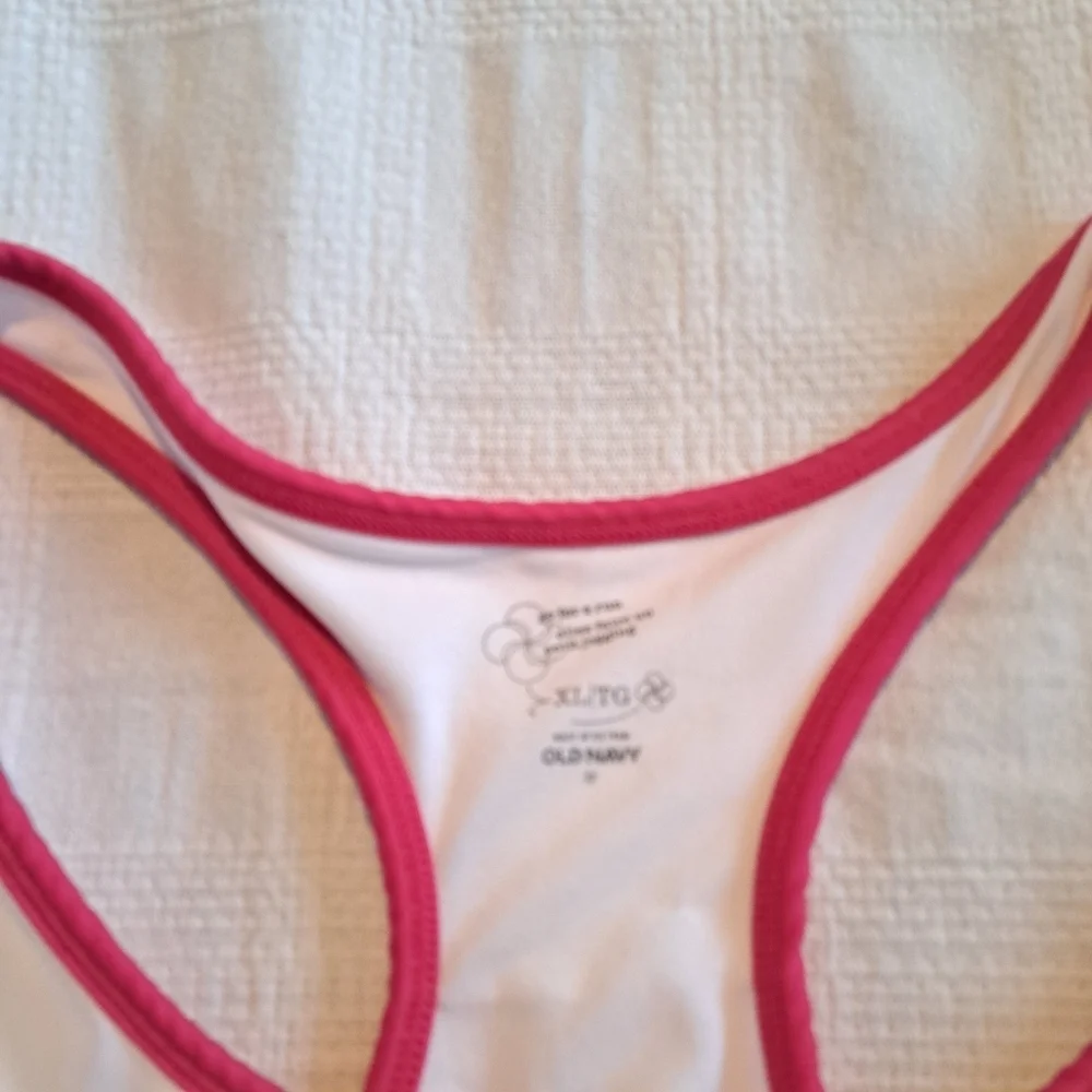 Old Navy women's size XL pink & white racerback tank top - Picture 6 of 7